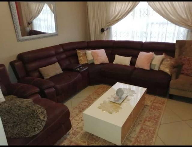 3 BEDROOM HOUSE FOR SALE IN NORTHAM